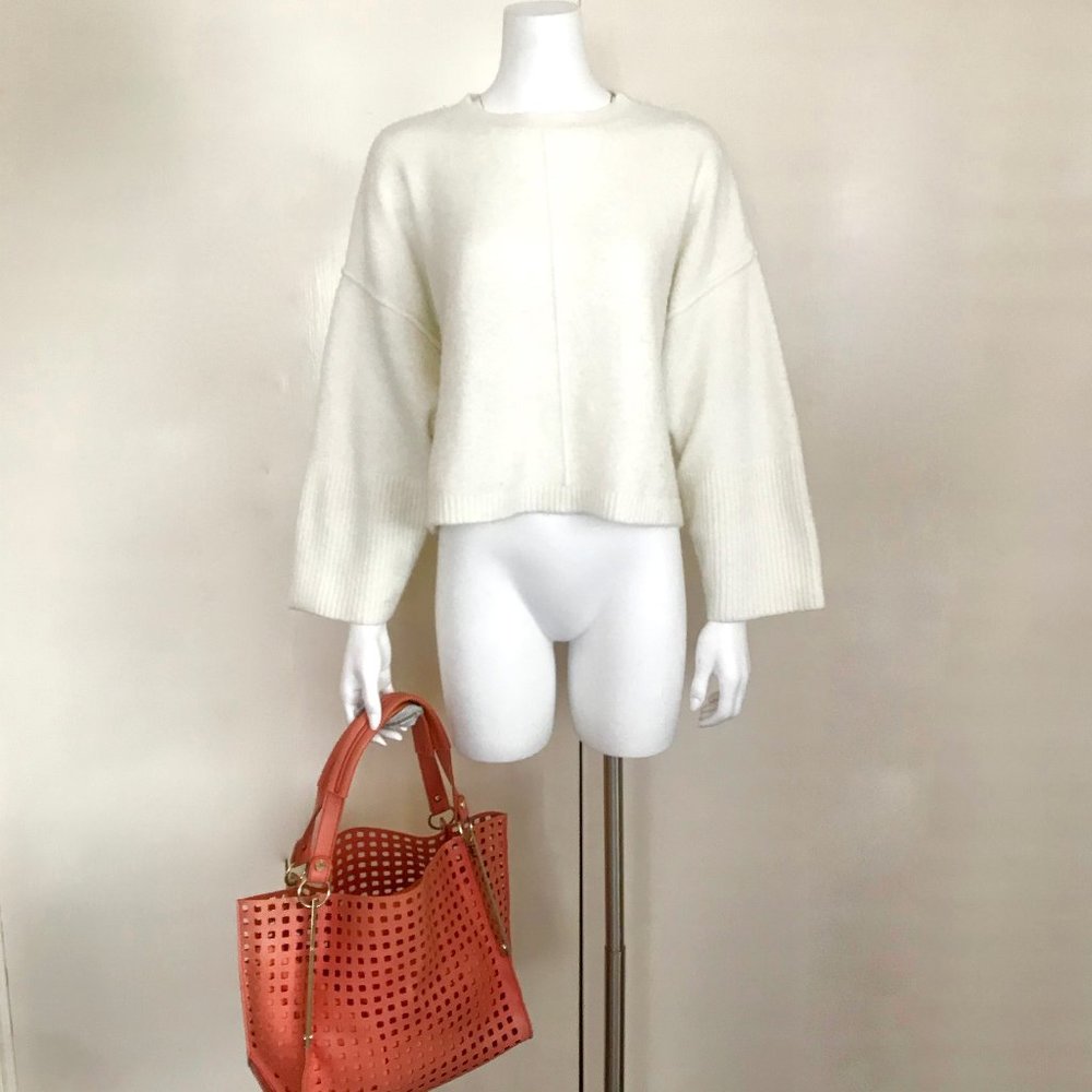 Gianni Bini Cropped Oversize Sweater